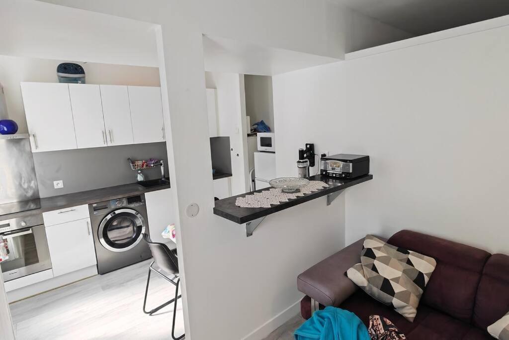 Appartement Cosy 2 Pieces Hyper Centre روشفور المظهر الخارجي الصورة