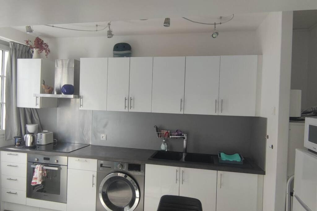 Appartement Cosy 2 Pieces Hyper Centre روشفور المظهر الخارجي الصورة